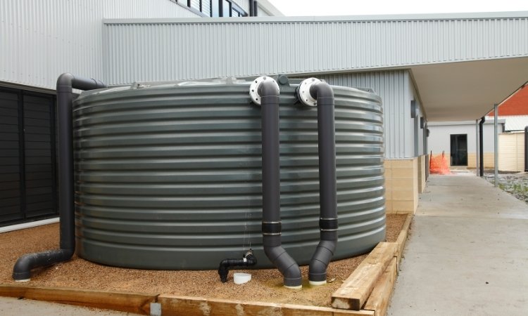 move a water tank